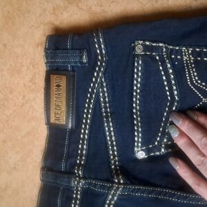 High Rise Blue Jeans with Contrast Stitching